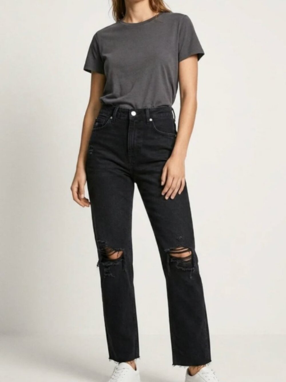 Zara Straight Leg Black Distressed Jeans Size 2